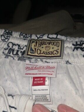 NWT 3x Knicks Hitn.Mitchell & Ness White with Navy Trim Hardwood Classics Shorts